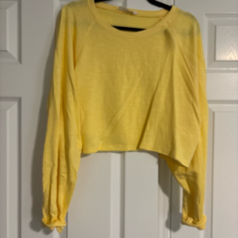 Double Zero Yellow Crop Top